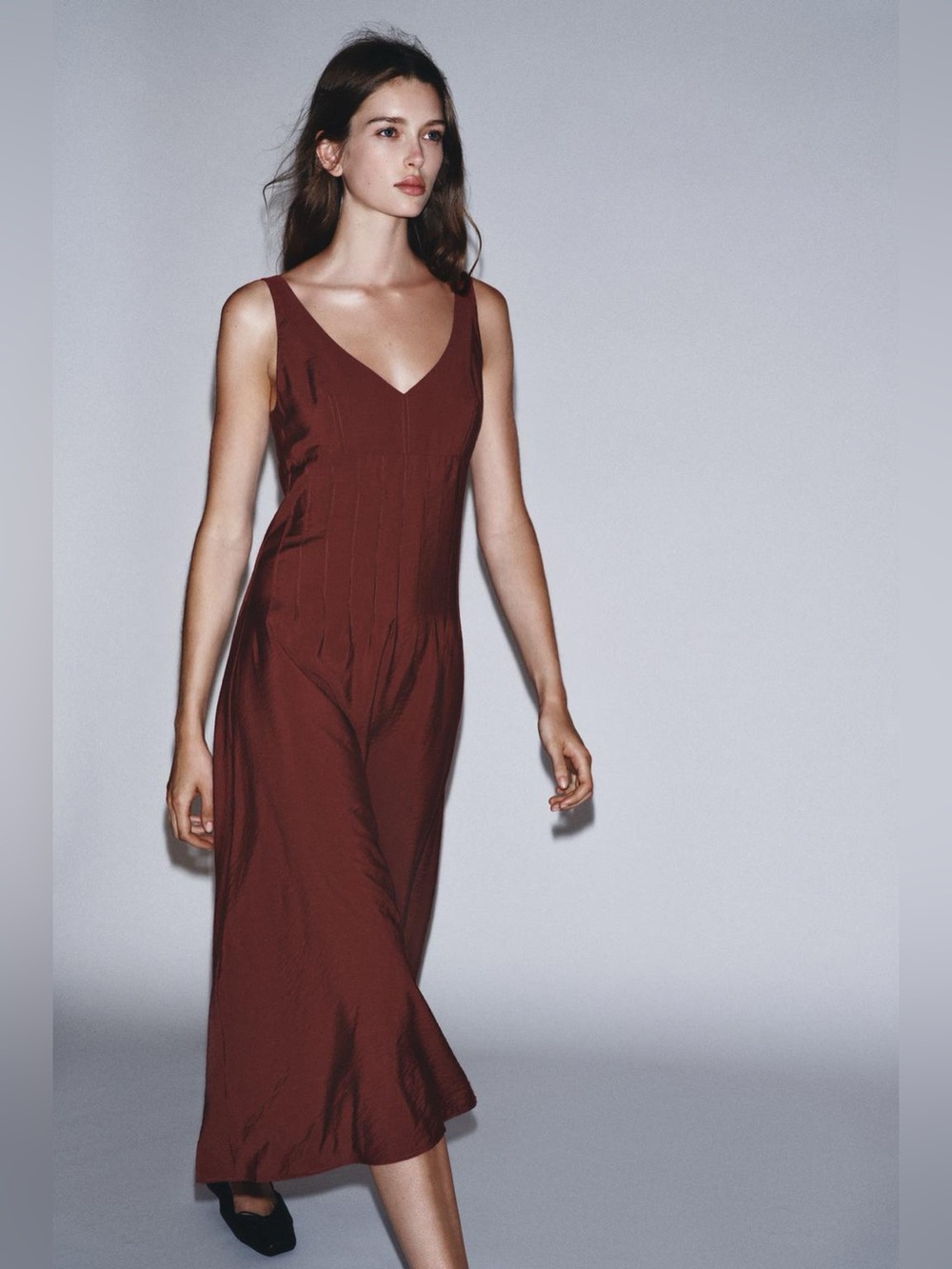 NWT. Zara Burgundy Viscose Blend Drawstring Midi Dress. Size M. - Picture 2 of 10